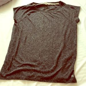 VS Short Sleeve Gray Top